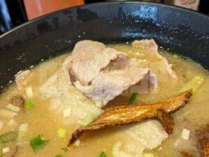 神田 丼べえ 東京都千代田区 豚汁定食 ガッツリ豚バラ肉