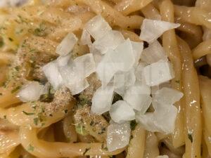 油そば専門店 油鷹 東京都八王子市 鶏煮干し(200g) フリートッピング 青のり 魚粉 刻みタマネギ