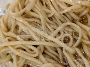 朝ラーメン専門店 あさとみつ 東京都板橋区 背脂醤油ラーメン 自家製平打ち気味ストレート中細麺