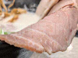 鶏soba 座銀 KITTE丸の内店 東京都千代田区 鶏soba チャーシュー丼 チャーシュー アップ