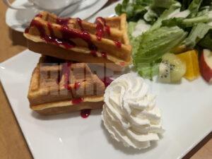 京橋千疋屋 東京駅一番街店 東京駅一番街 東京都千代田区 モーニングメニュー モーニングプレート プレーンワッフル