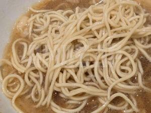 釜玉中華そば ナポレオン軒 八王子店 東京都八王子市 替え玉 煮干し出汁入り 釜玉スープと混ぜる