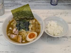二代目 らーめん 谷瀬家 東京都千代田区 朝ラー 並 燻製コマチャー ライス（少なめ）