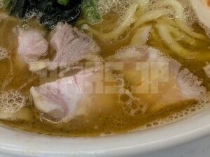 二代目 らーめん 谷瀬家 東京都千代田区 朝ラー 並 スープ 燻製コマチャー ライス（少なめ）