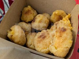 コストコホールセール 多摩境倉庫店 東京都町田市 マカロニチーズバイト スライスコンボピザ