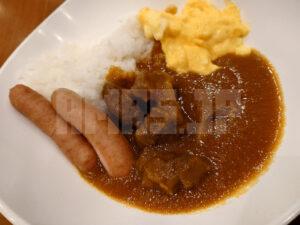 シズラー ランドマークプラザ店 モーニングサラダバー カレーライス ウインナー スクランブルエッグ
