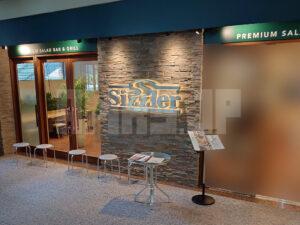 シズラー ランドマークプラザ店 店頭
