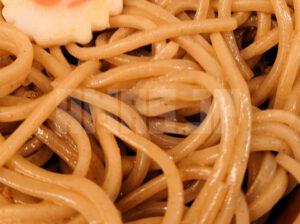 たぬきは飲み物。冷やしたぬきそば（M） ちくわ磯辺揚げ ブランド生卵 蕎麦