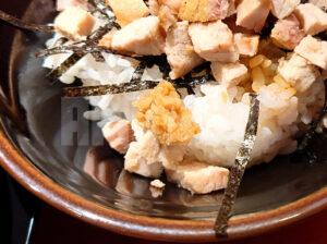 家系ラーメン 王道乃印 新橋店 半チャーシューまぶしごはん 王道家特製 無限ニンニク