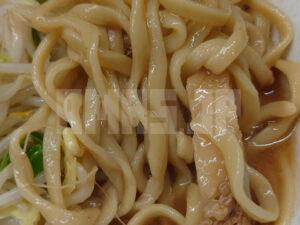 ラーメン二郎 立川店 少なめ（麺少なめ豚1枚）らーめん しょうが 自家製平打ち気味太麺