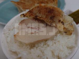 兆楽 道玄坂店 朝定食 ラーメン(餃子付)定食 セルフ 餃子チャーシュー 丼