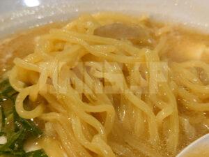 威風 -IFU- 秋葉原店 朝ラーメン 威風の豚汁らーめん ちぢれ中太麺
