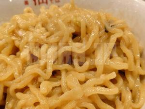 新潟油そば 柿川亭 八王子北口店 油そば 混ぜる