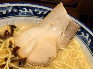 濃厚豚骨ラーメン 豚と小麦 ノーマル醤油ラーメン チャーシュー