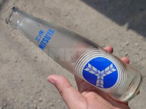 中古タイヤ市場 相模原店 レトロ自販機コーナー プラッシー自動販売機 三ツ矢サイダー（瓶）