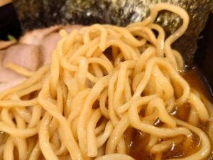 横濱家系ラーメン 三代目 野中家 ラーメン並 ちぢれ気味太麺