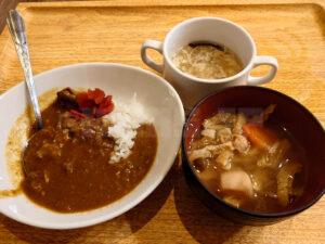 バイキングレストラン 「さくら」 食べたもの・飲んだもの カレーライス・フカヒレスープ・豚汁