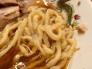 中華そばともり中華の店 八王子想庵 中華そば ちぢれ平打気味太麺