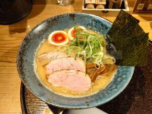 東京鴨中華そば店 TOKYO DUCK RAMEN 濃厚特製鴨白湯そば