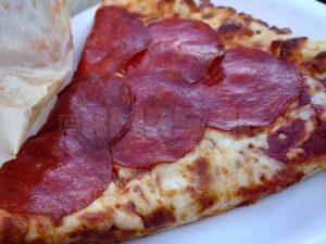 コストコホールセール 入間 倉庫店 ペパロニピザ スライス