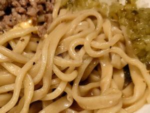 ジャンクガレッジ 大宮駅前店 ビッグまぜそバーガー 平打太麺