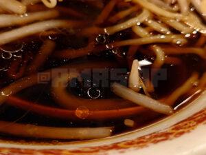 中華食堂一番館 中野サンモール店 朝かけらーめん スープ