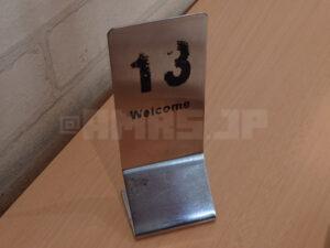 カフェ ウーノ・ウーノ ナンバープレート