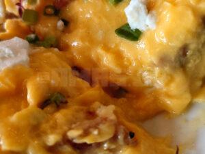 DEAN & DELUCA カフェ 丸の内 モーニング スクランブルエッグトースト アップ