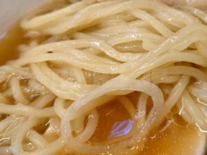 日高屋 池袋北口駅前店 半ラーメン 自家製 ちぢれ気味中太麺