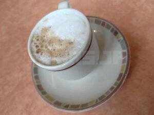 サイゼリヤ アトレ秋葉原2店 パンチェッタとチーズのパニーニセット カプチーノ