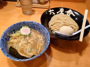 東京ラーメンストリート 六厘舎 味玉朝つけめん 並盛