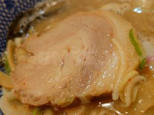 東京ラーメンストリート 六厘舎 味玉朝つけめん 並盛 チャーシュー