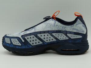 NIKE AIR MAX SNDR SE InSide（横内）