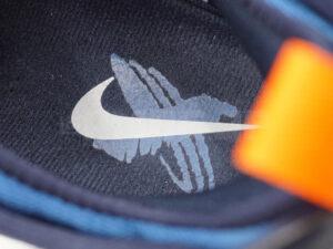 NIKE AIR MAX SNDR SE Point4 クロストレーニングロゴ