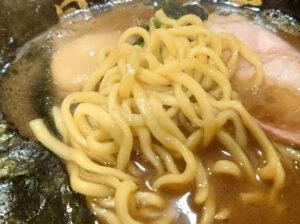 横浜家系ラーメン 十五代目野中家 ラーメン 並 ちぢれ気味太麺