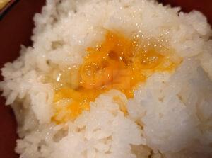 炭火焼干物定食 しんぱち食堂 大門店 朝さば文化干し定食 ごはん大盛 生玉子 TKG